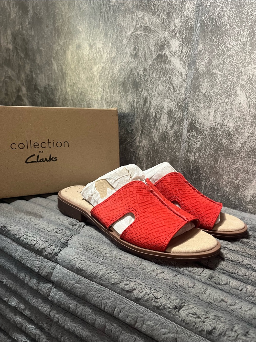 Clarks Red-Orange Leather Textured Slide Mules